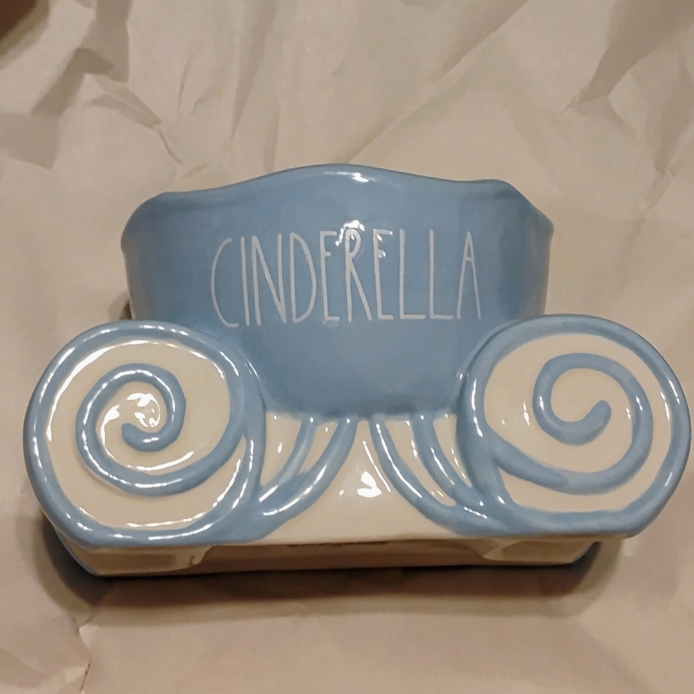 Rae Dunn Cinderella Carriage Popcorn Holder